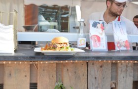 Airplane catering, &copy; Helge W&ouml;ll