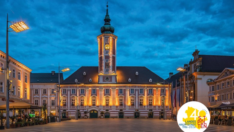 Rathausplatz St. P&ouml;lten, &copy; SEPAMedia