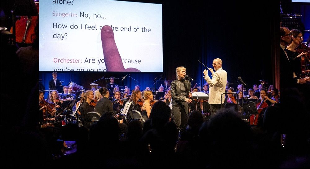 Wenn das Tonkünstler-Orchester zu Popsongs spielt und das Publikum selbst zu Sänger:innen wird, ents