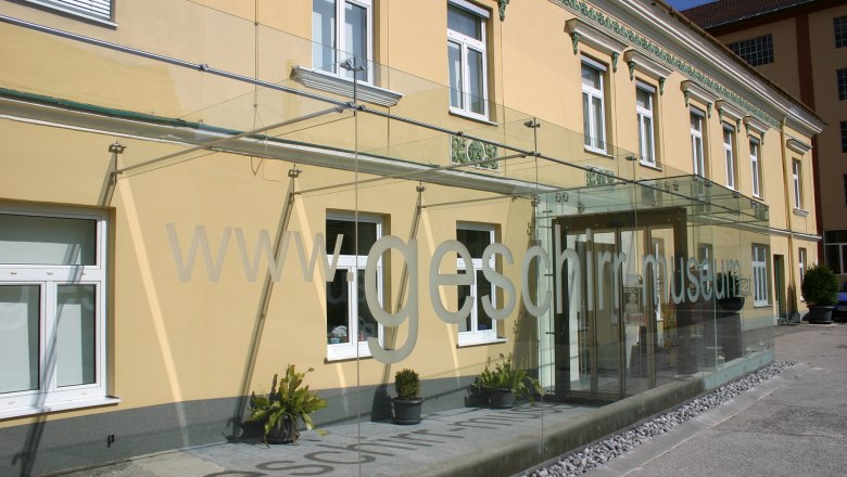 Exterior view of the Tableware Museum, © MFink