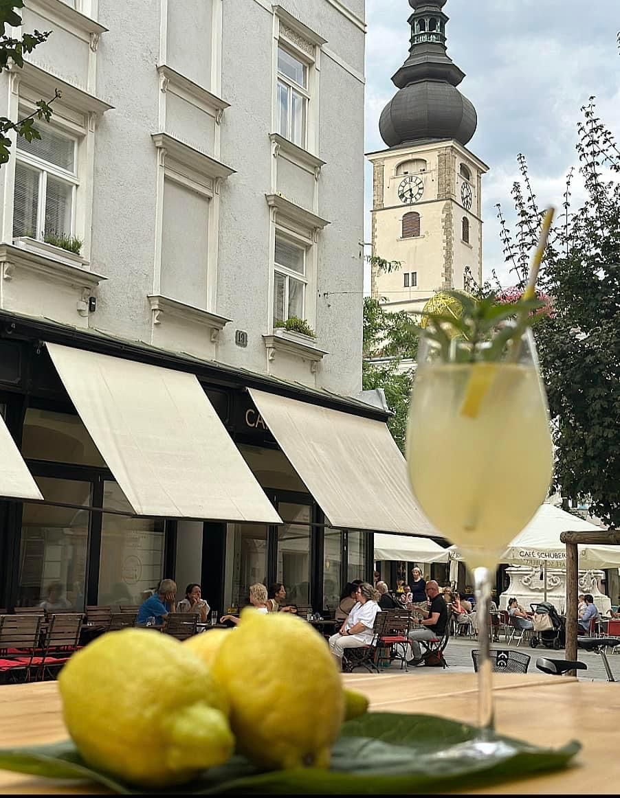 Café Bar Mittndrin