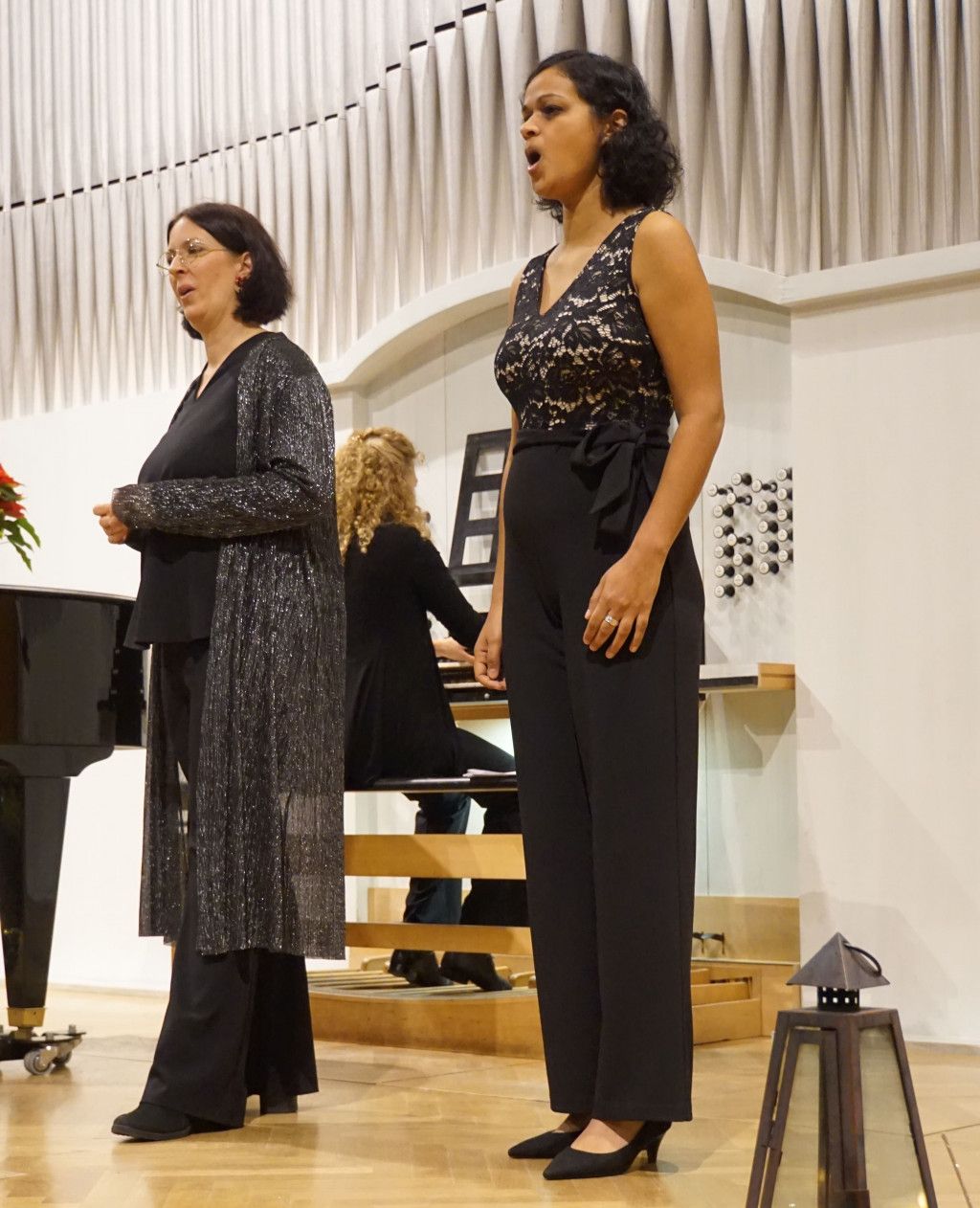 "Mezzo meets Soprano" Barbara Zidar-Willinger, Neelam Brader 