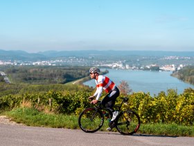 Radfahren in Krustetten, &copy; Josef Bollwein