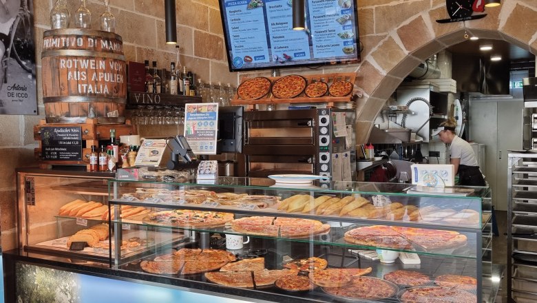 Pizza to go, &copy; Pizza to go De Icco