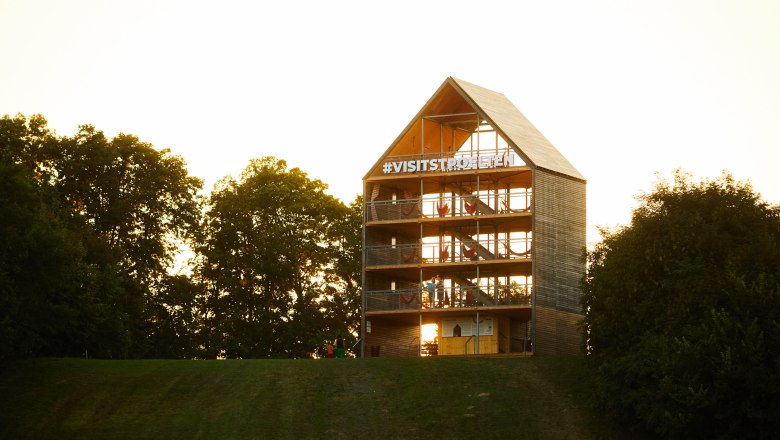 Bat house, © Rupert Pessl