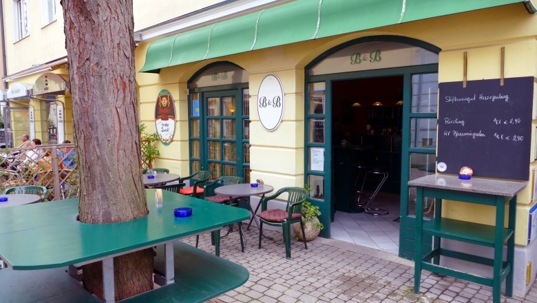 B&B Beer and rolls, &copy; Marketing St.P&ouml;lten GmbH