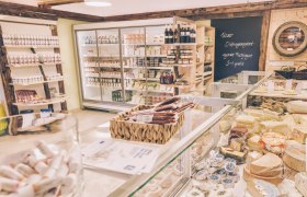 Hofladen, &copy; David Faber