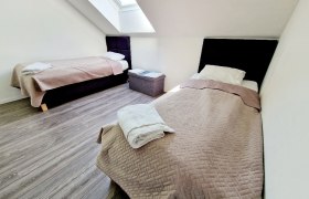 Wohnung 4, &copy; Yuva