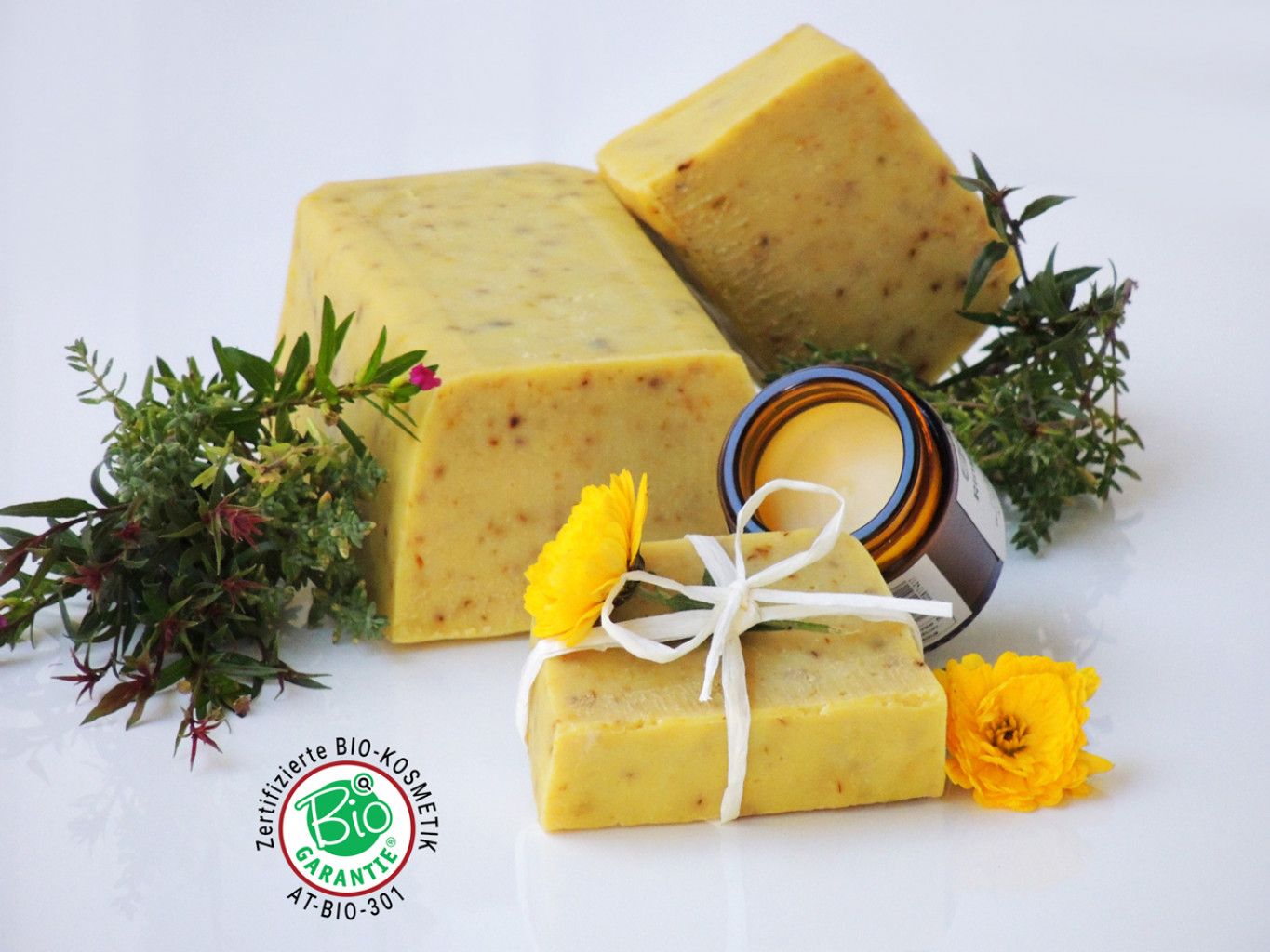 Bio-Ringelblumenseife & Bio-Ringelblumensalbe
