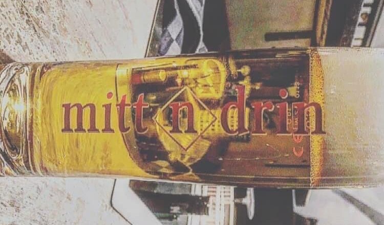 Caf&eacute; Bar Mittndrin, &copy; Mittndrin | Hubner