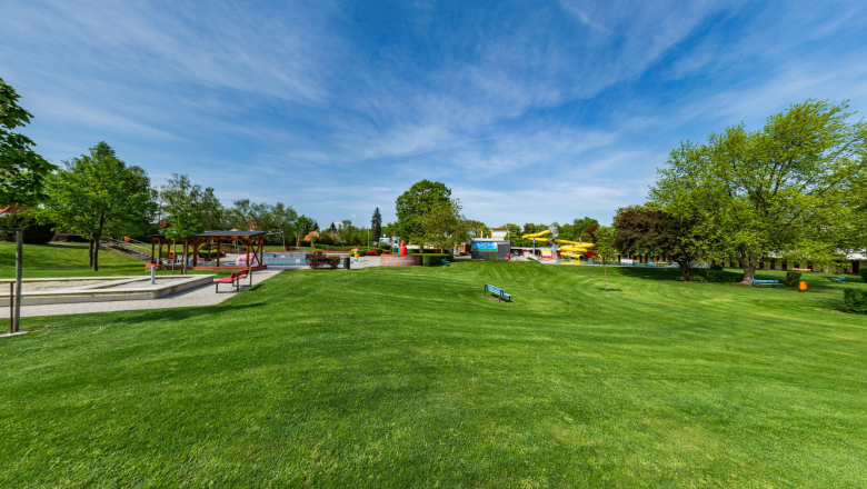Sunbathing Lawn , © 360 Studios