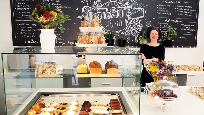 Emmi Caf&eacute; and Pastry Shop, &copy; Emmi