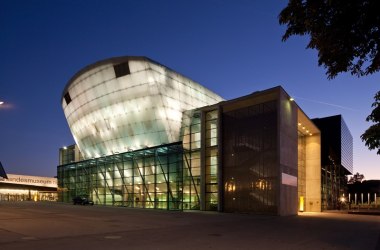 Außenansicht Festspielhaus St. Pölten, © Werner Jäger